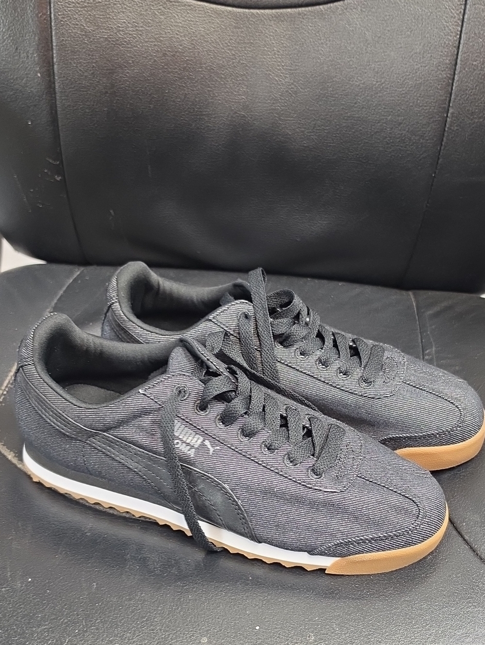 Puma Black Low-Top Sneakers with Gum Outsole
